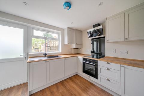 45 Ampthill Road, Shefford, SG17 5BD