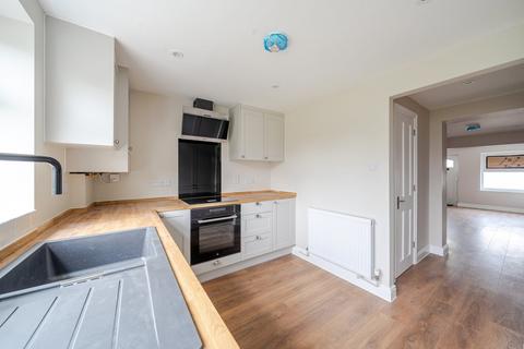 45 Ampthill Road, Shefford, SG17 5BD