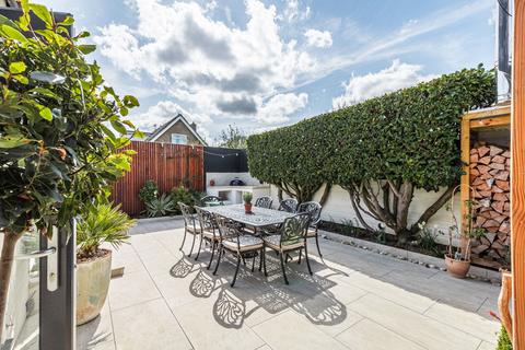 5 Boton Drive, Dereham, NR19 2HG