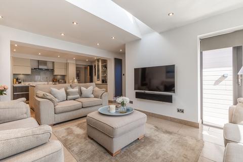 5 Boton Drive, Dereham, NR19 2HG