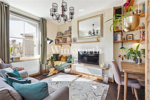 3 bedroom apartment for sale, Green Lanes, London, N4