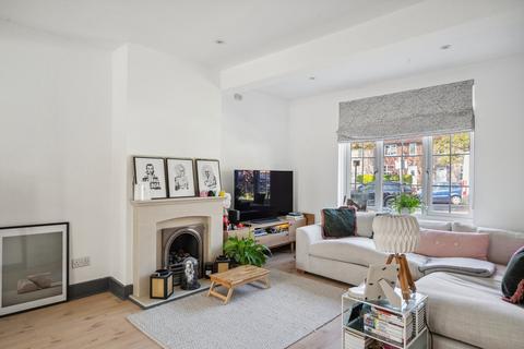 16 Westcott Crescent, London, W7 1PA