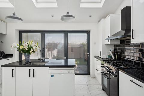 16 Westcott Crescent, London, W7 1PA