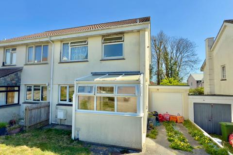 50 Marshall Avenue, Wadebridge, PL27 6BB