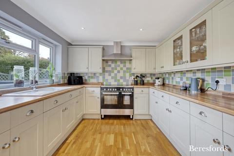 37 Byron Drive, Wickham Bishops, Witham, CM8 3ND