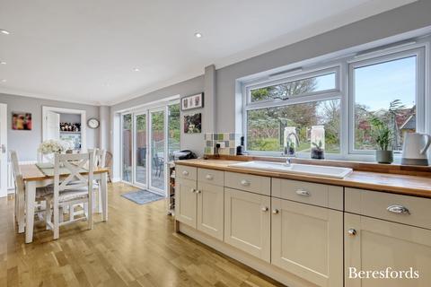 37 Byron Drive, Wickham Bishops, Witham, CM8 3ND