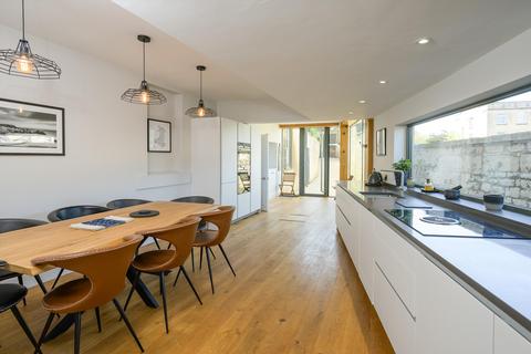3 bedroom flat for sale, Bathwick Hill, Bath, Somerset, BA2