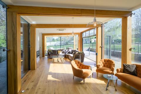 3 bedroom flat for sale, Bathwick Hill, Bath, Somerset, BA2