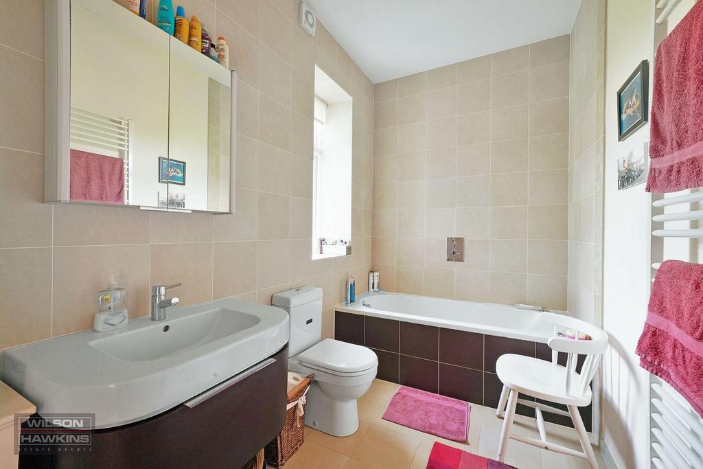 17 London Road - kk Es I6mchfg YRRm RA13 L.jpg