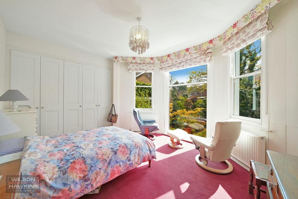 17 London Road - MTu Yy P2 BYGRJg Hznal0v.jpg