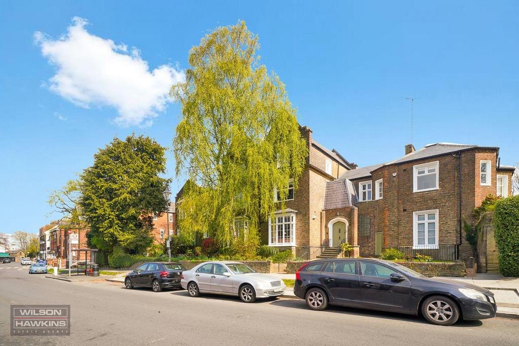 17 London Road - g3gm1rx Asl KERx L6 TZ2p.jpg