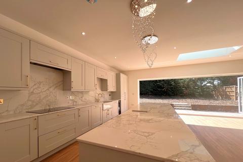 4 bedroom detached house for sale, Dover Road, Walmer, CT14