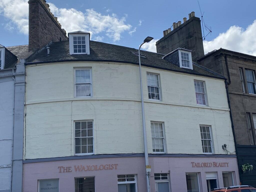 2 Bed Unfurnished Flat