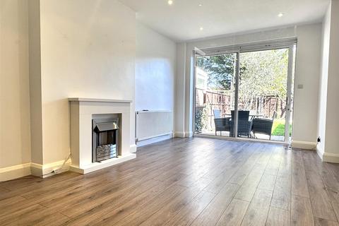 4 bedroom semi-detached house to rent, Harford Road, London E4