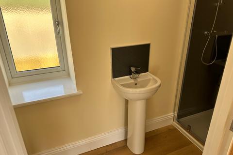 4 bedroom end of terrace house to rent, Clatter, Caersws, Powys, SY17