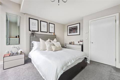 1 bedroom ground floor flat for sale, Highbury Stadium Square, London, N5