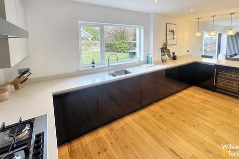 3 bedroom detached house for sale, Marshfield Road, Minehead TA24