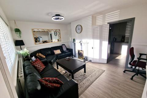 3 bedroom terraced house for sale, Rudheath Avenue, Manchester