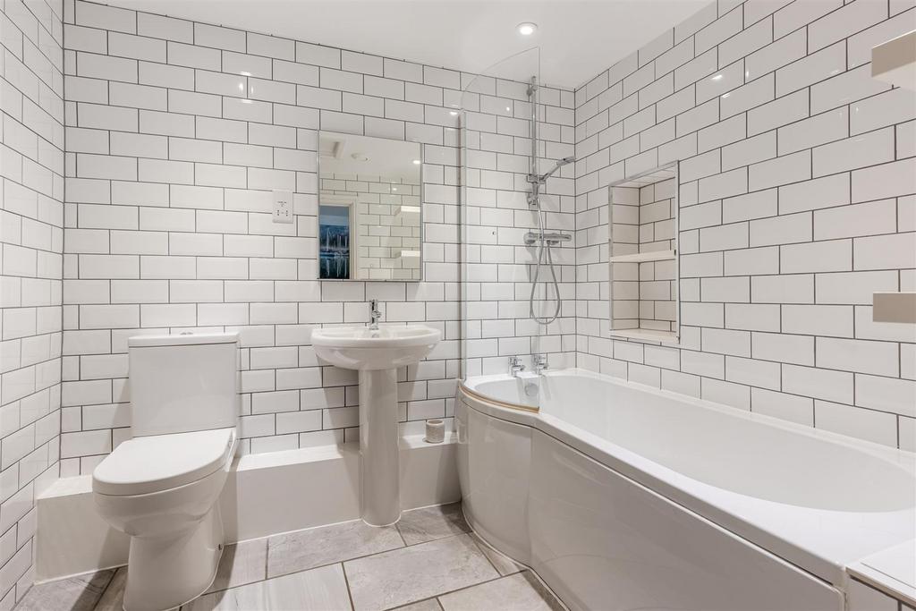 A14 - 24 Foss Street Dartmouth - 241213.jpg