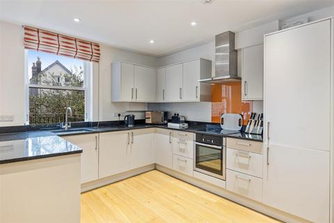 2 bedroom semi-detached house for sale, Foss Street, Dartmouth