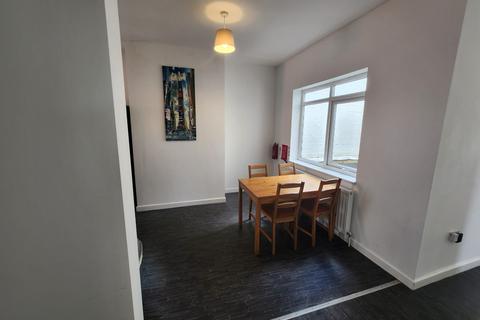undefined, Flat ,  Montgomery Road, Manchester
