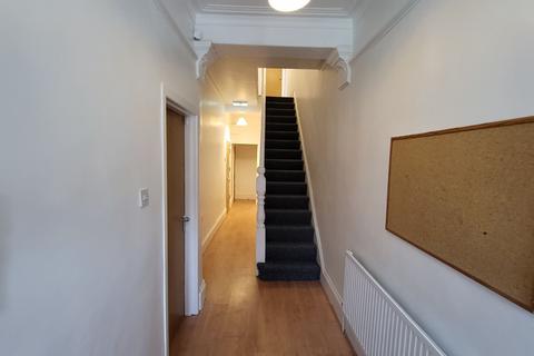 8 bedroom terraced house to rent, Scarsdale Road, Manchester