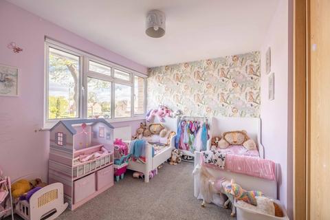 24 Bangors Close, Iver, SL0 0AJ