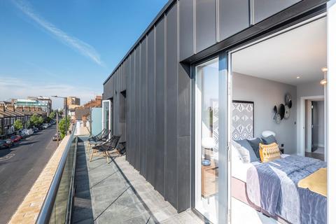 2 bedroom flat for sale, Kilburn Lane, London W10
