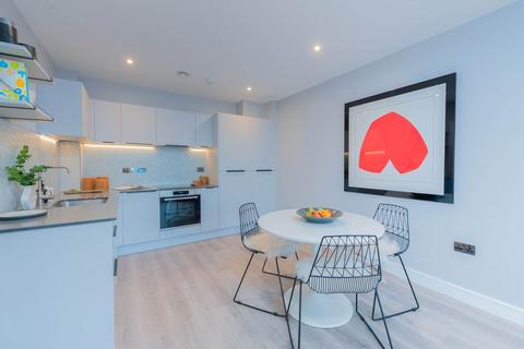 3 bedroom flat for sale, Kilburn Lane, London W10