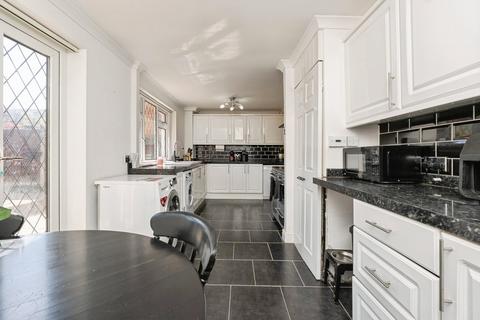 3 bedroom semi-detached house for sale, Briscoes Avenue, Bristol BS13