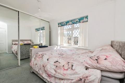 60 Briscoes Avenue, Bristol, BS13 0LF