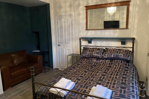 1 bedroom ground floor flat to rent, Barstaple House, Old Market Street, Bristol BS2