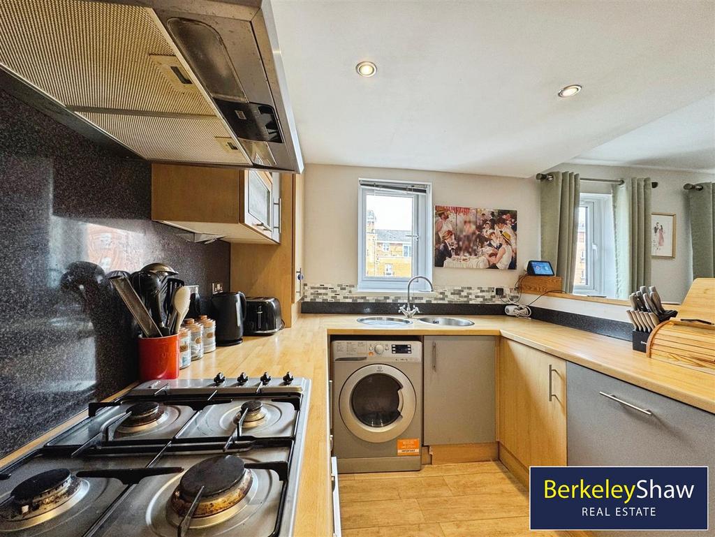 Kitchen (2)