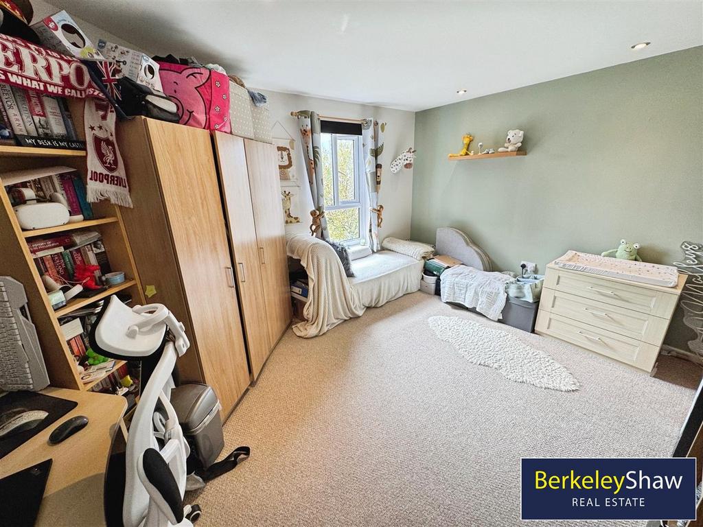 Bedroom 2 (2)