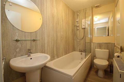2 bedroom terraced house to rent, Parsons Close, Plymouth PL9