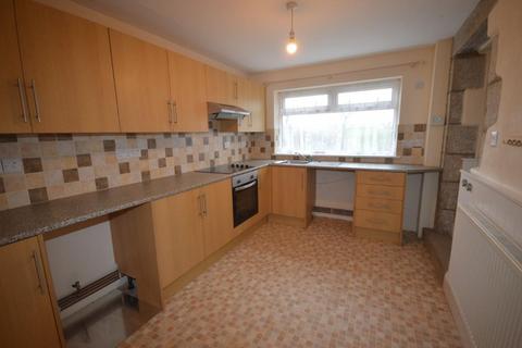 3 bedroom semi-detached house to rent, Mawla