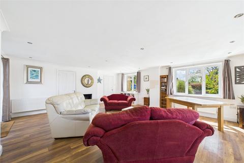 33 Agar Crescent, Bracknell, RG42 2BY