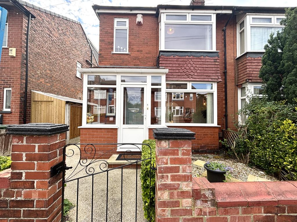 Bilson Drive, Edgeley 3 bed semi-detached house for sale - £260,000