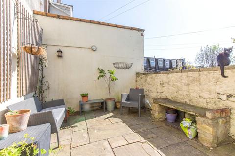 1 Belgrave Hill, Bristol, BS8 2UA