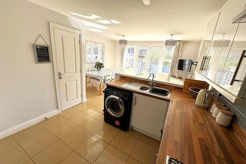 32 Chepstow Road, Corby, NN18 8QR