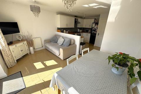 32 Chepstow Road, Corby, NN18 8QR