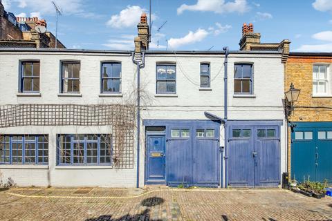 3 bedroom terraced house for sale, Montagu Mews South, London, W1H