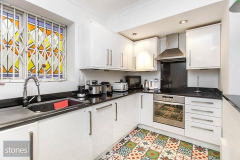 3 bedroom apartment for sale, Belsize Square, London, NW3