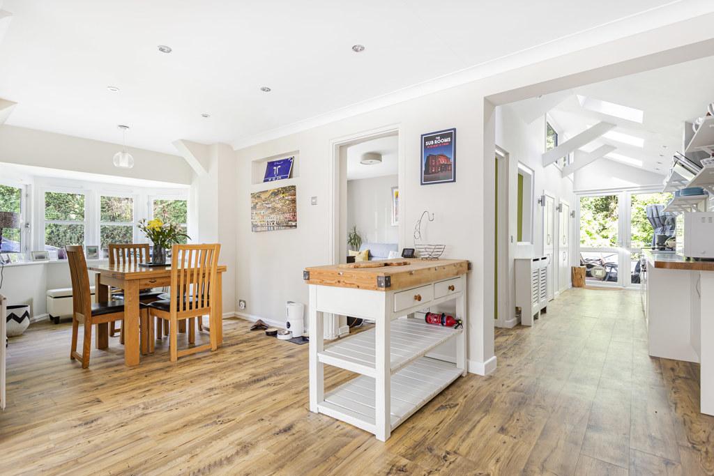 Kitchen/Dining