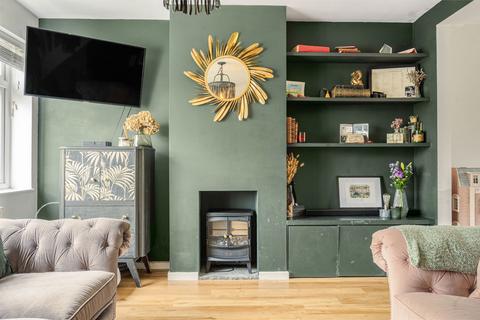 28 Yewlands, Sawbridgeworth, CM21 9NP