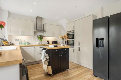 28 Yewlands, Sawbridgeworth, CM21 9NP