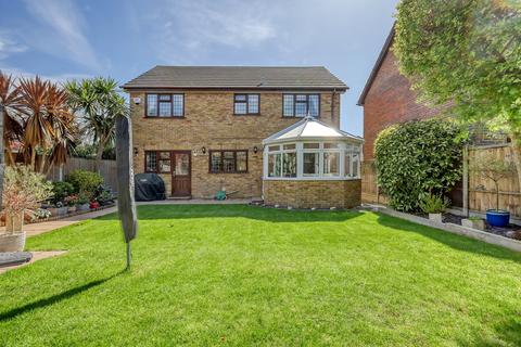 27 Buckland, Shoeburyness, Southend-on-sea, SS3 8BD