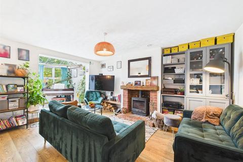4 bedroom detached house for sale, Eardisland Road, Tuffley, Gloucester, Gloucestershire, GL4