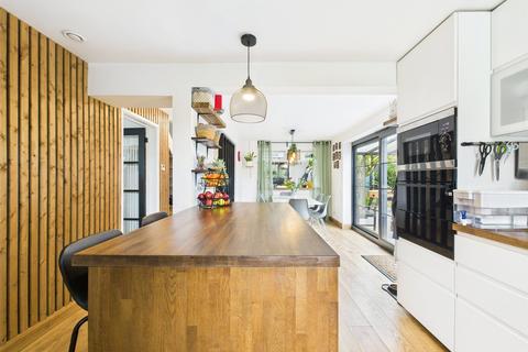 undefined, Eardisland Road, Tuffley, Gloucester, Gloucestershire, GL4