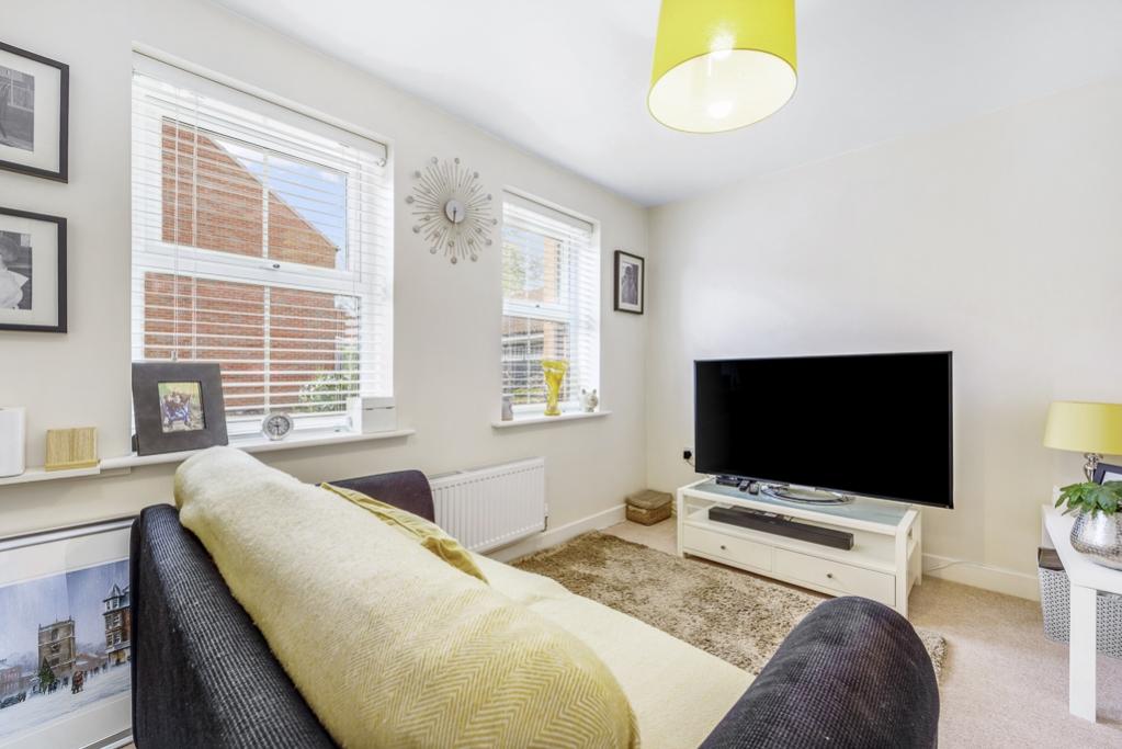 6 Marriner Crescent (Lincoln)-15